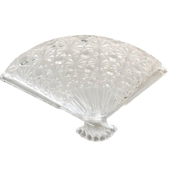 Vintage Avon Crystal Fan-Shaped Soap Dish, Candy Dish, Trinket Tray - Picture 8 of 10